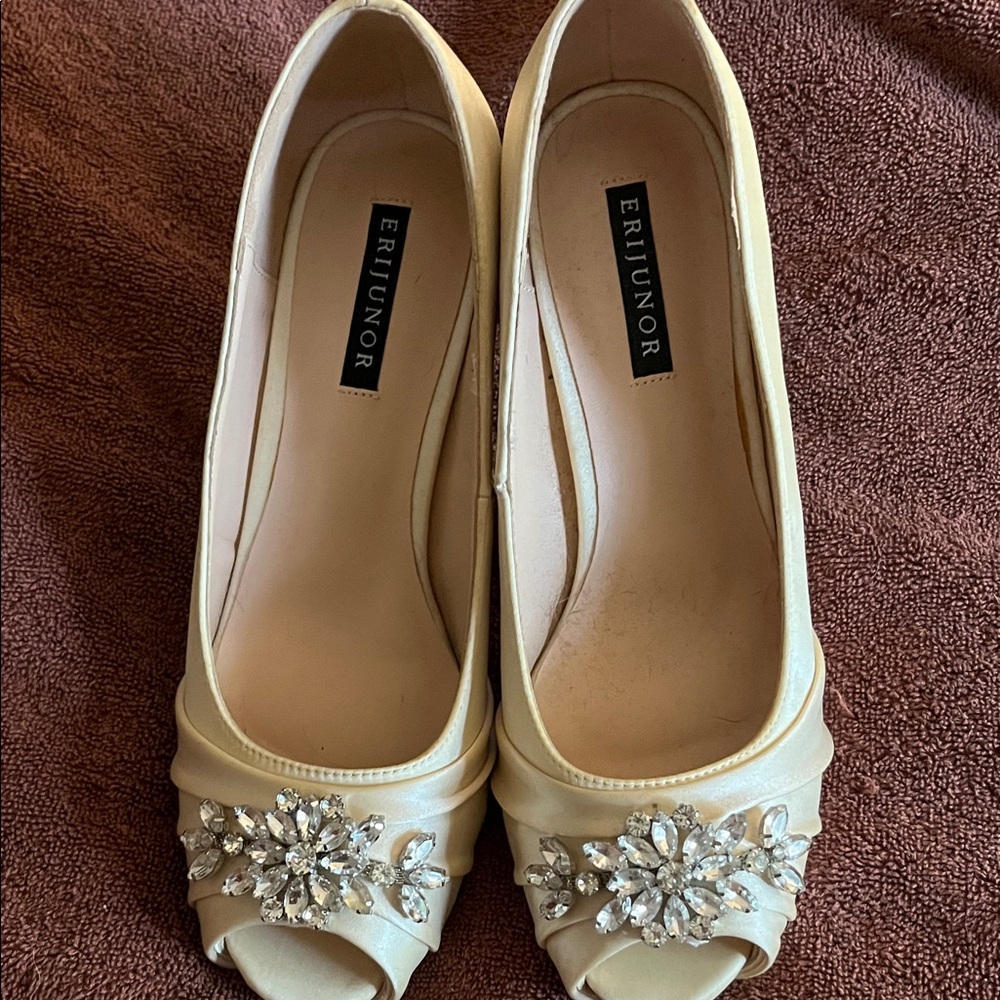 Gorgeous Satin Pumps